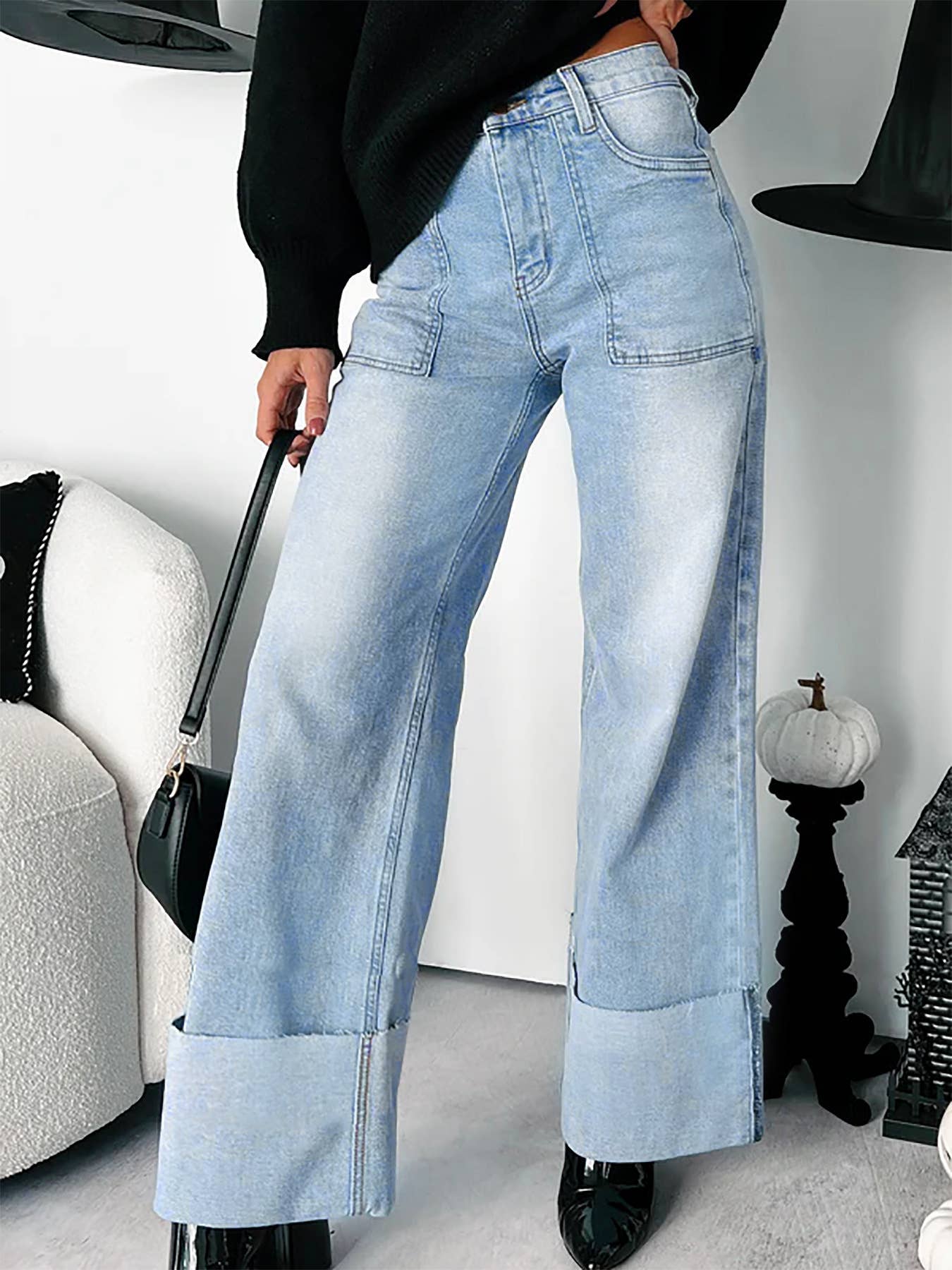 Loose, rolled-up, wide-leg washed street jeans