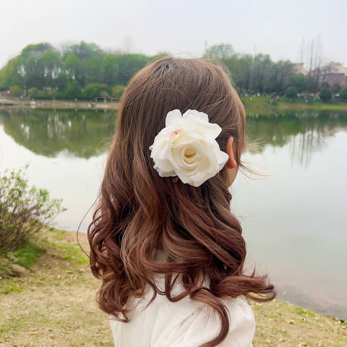 Romantic elegant butterfly plastic rose hairpin