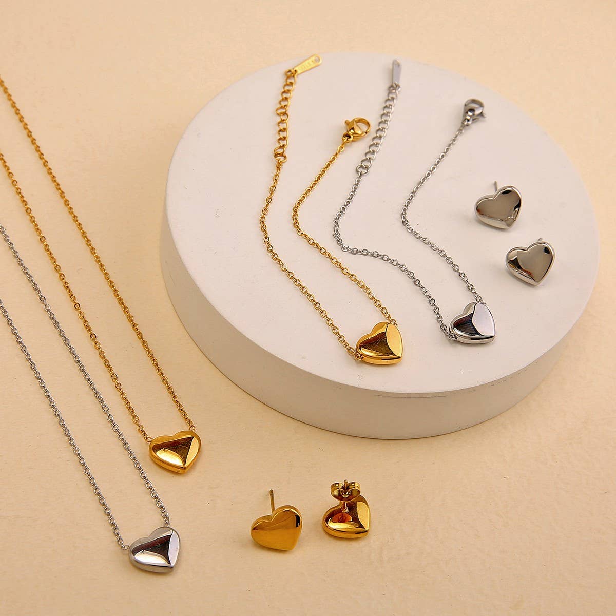 Women??¢s Stainless Steel Heart Jewelry 3-Piece Set_CWMM8880