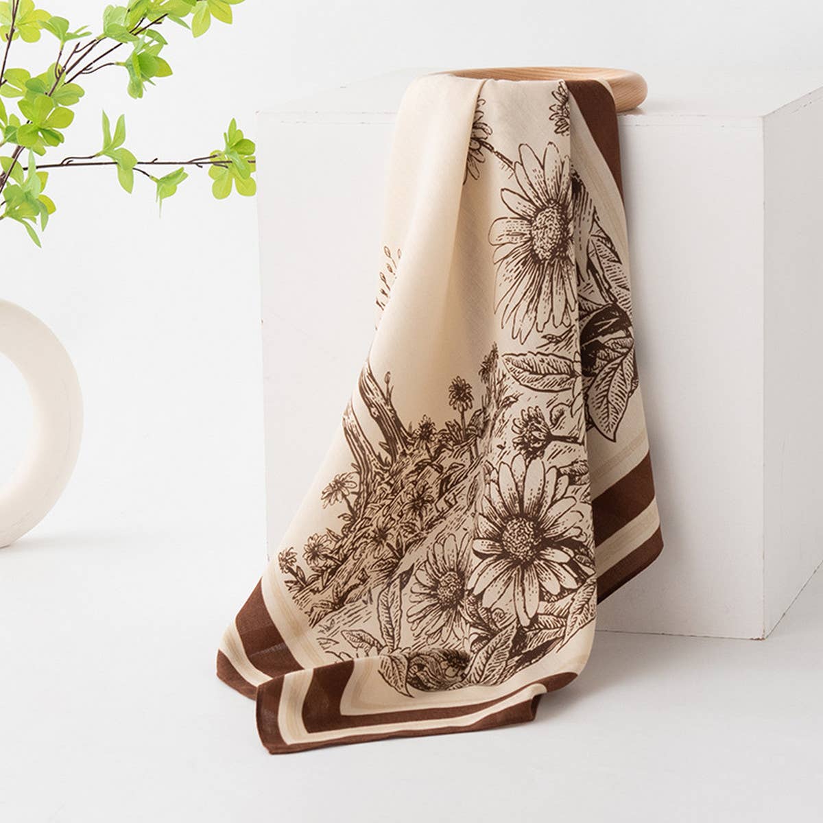 VERSATILE SHIRT RETRO PLANT PRINT SQUARE SCARF