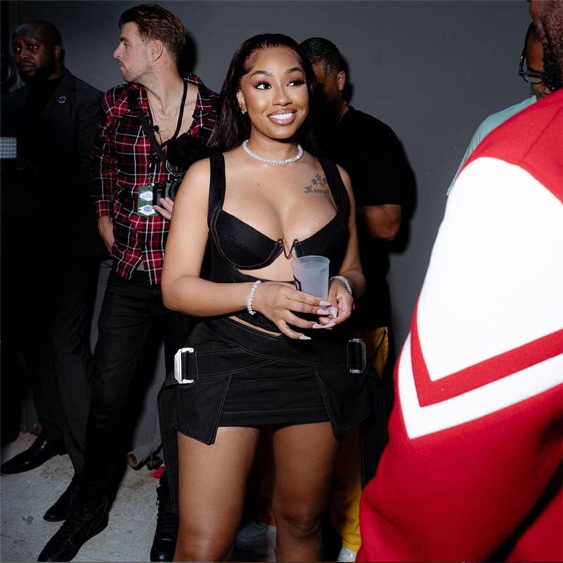 Patchwork skirt suit that covers the buttocks