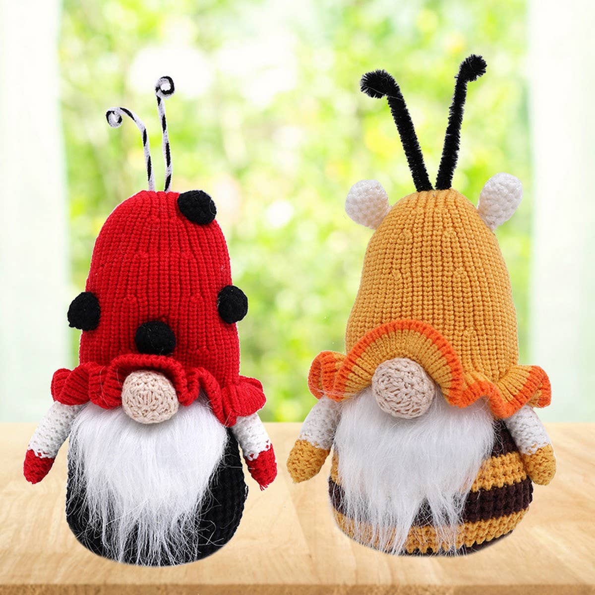 CWMM9480_BEE FESTIVAL RUDOLPH FACELESS DOLL ORNAMENT