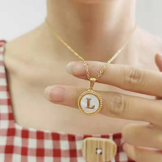CWAJE1940_Simple Round White Shell Letter Necklace