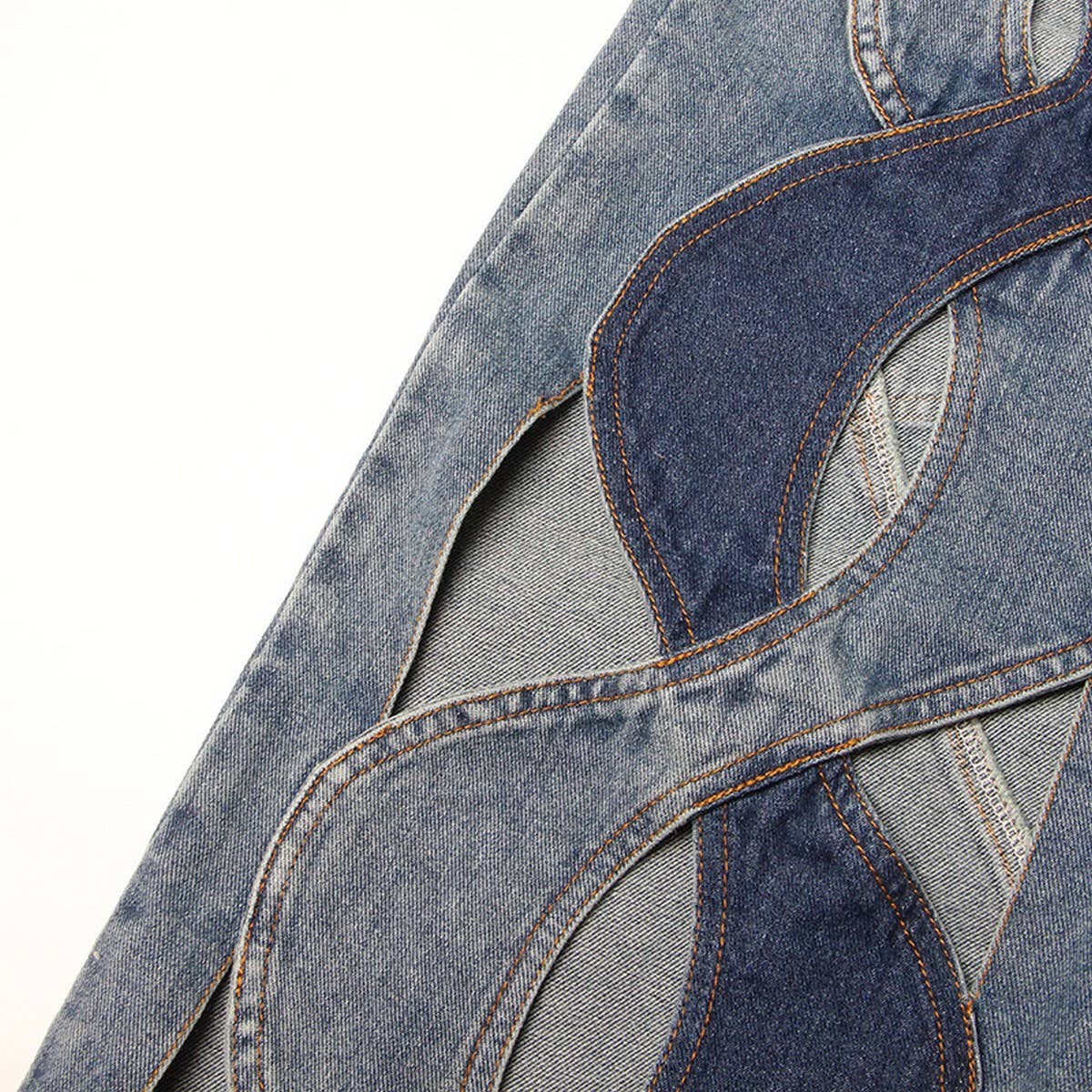 SPLICED CONTRASTING HOLLOW OUT JEANS_CWJP0189