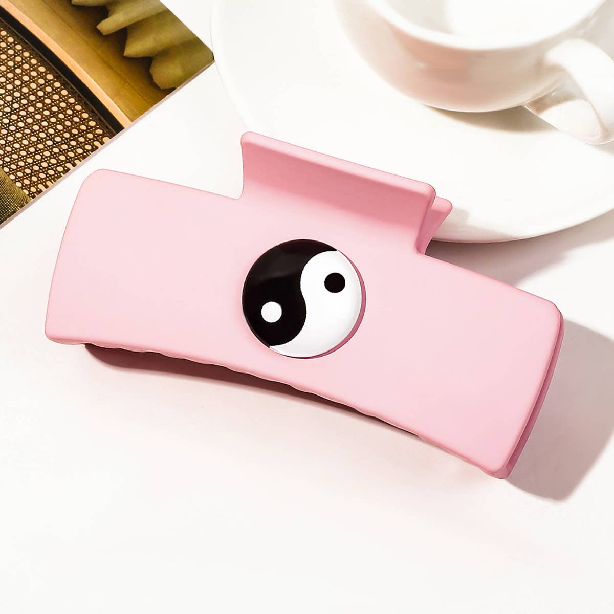 SIMPLE TAI CHI LOGO SHARK CLIP HAIR CLIP_CWAHA0938