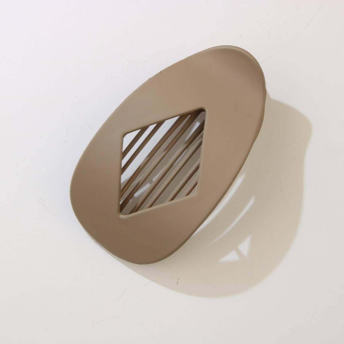 CWAHA07405_OVAL DIAMOND FLAT DUCKBILL HAIR CLIP