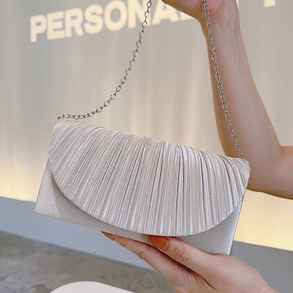 2024 NEW ARC FLAP FASHION CLUTCH_CWAB2538