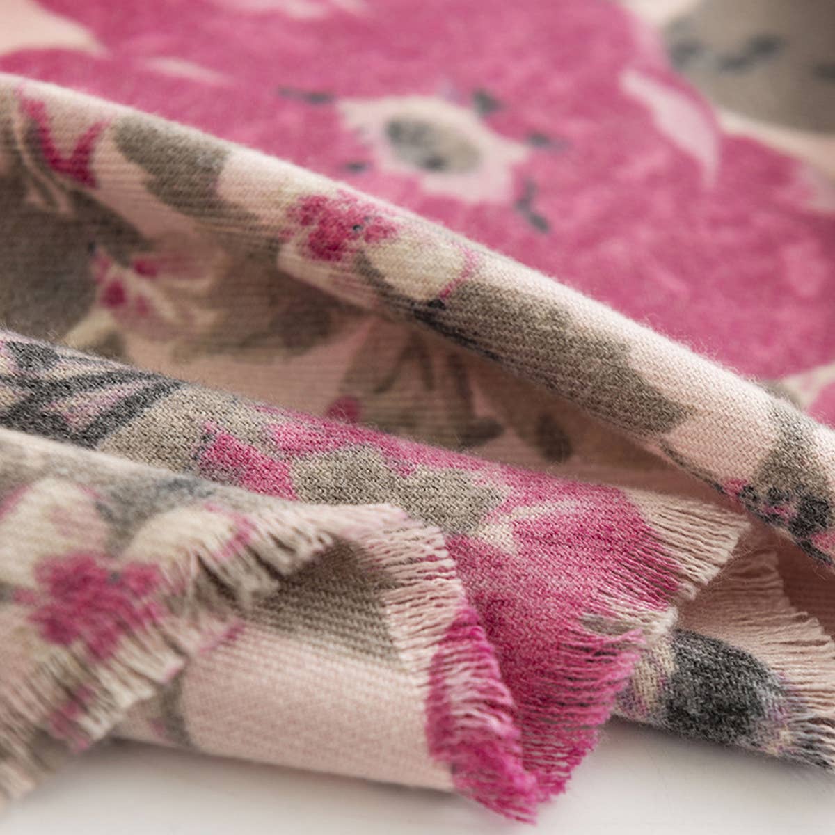 STYLISH WARM FRINGED TWILL FLORAL SCARF_CWASC0488