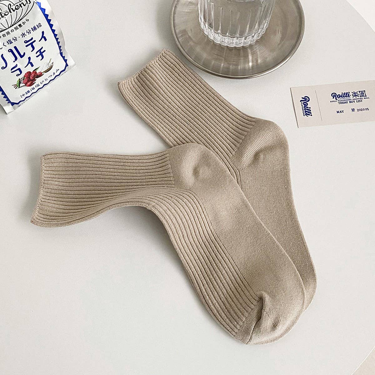 CWMS2491_MID-CALF SIMPLE RETRO STRIPED WOMEN'S SOCKS