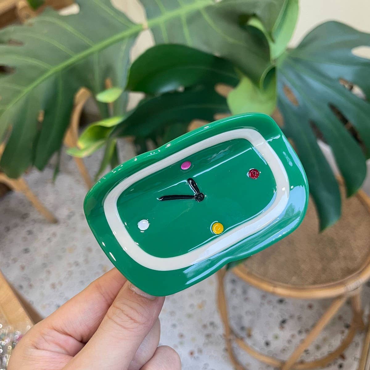 Retro Phone Clock Hair Claw - Cute Vintage Style_CWASC1597