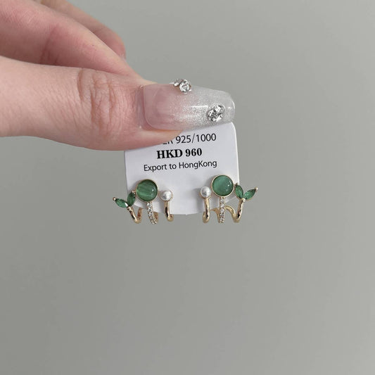 CWAJE1294_GREEN ZIRCON PEARL INTEGRATED EARRING CLIP