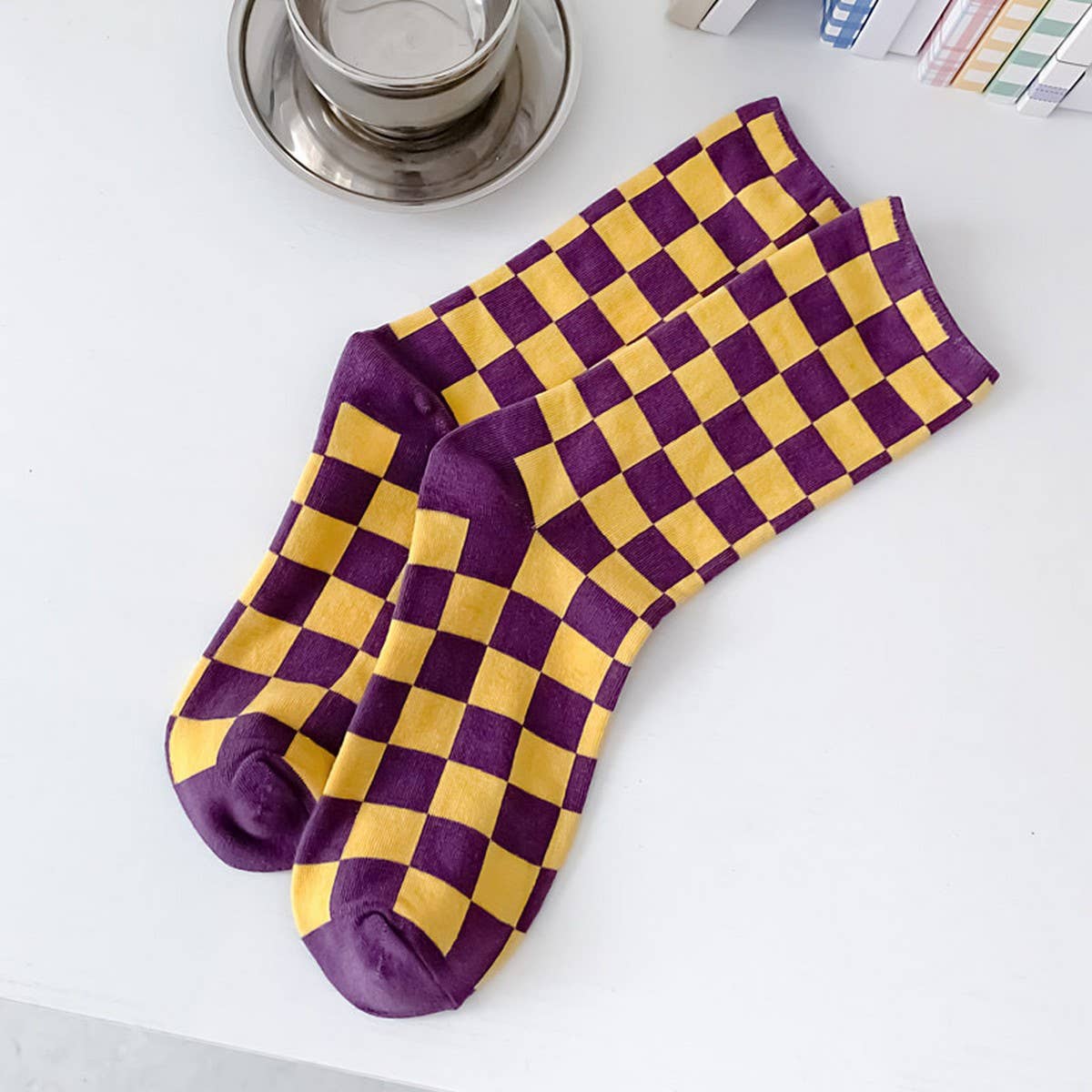 NEW ALL-PLAID MID-TUBE SOCKS FOR MEN AND WOMEN