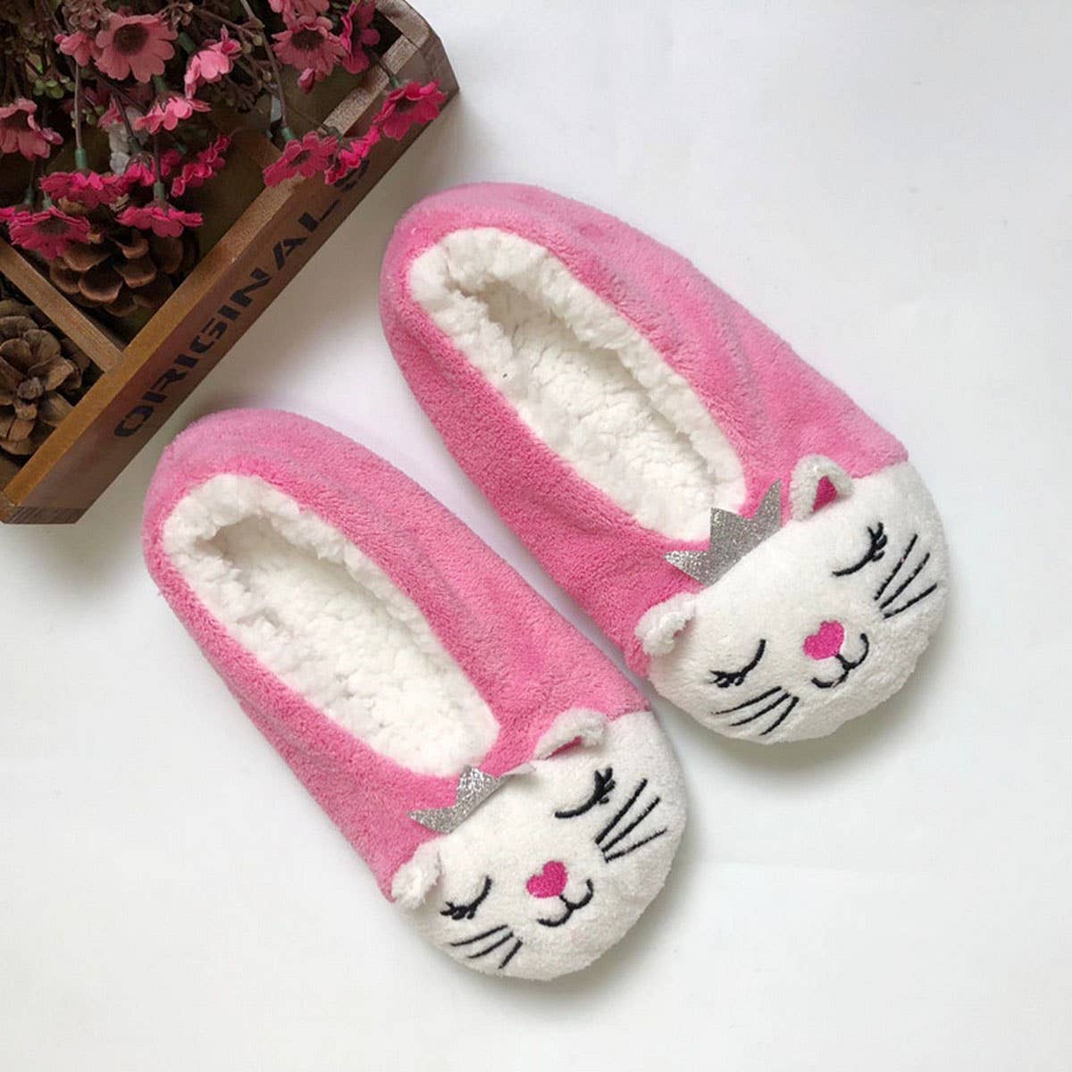 CUTE FLOOR SOCKS LADIES HOME FLOOR SHOES
