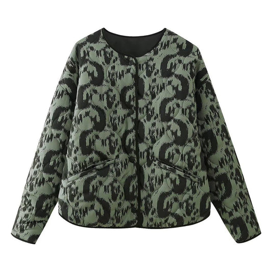 ANIMAL PRINT COAT WITH NOCOLLAR AND HIDDEN BUTTONS