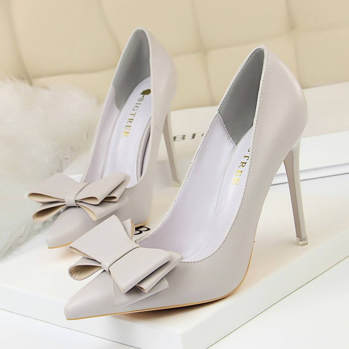 SLIM SHALLOW-MOUTH POINTED BOW HIGH HEELS_CWSHH0045
