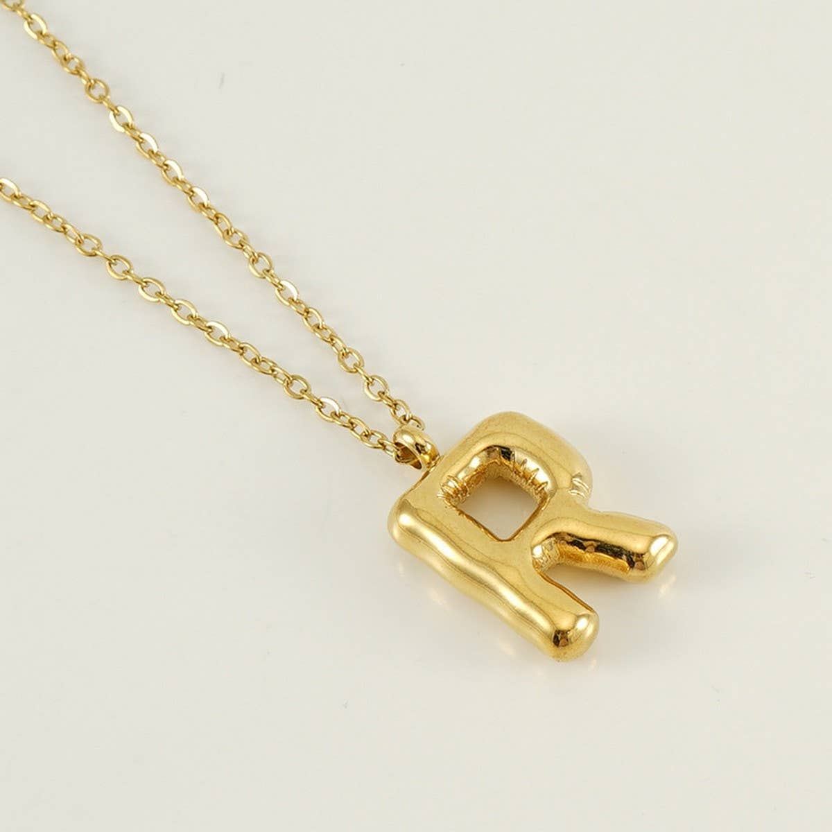 18K GOLD 26 LETTER PENDANT NECKLACE_CWAJE0676