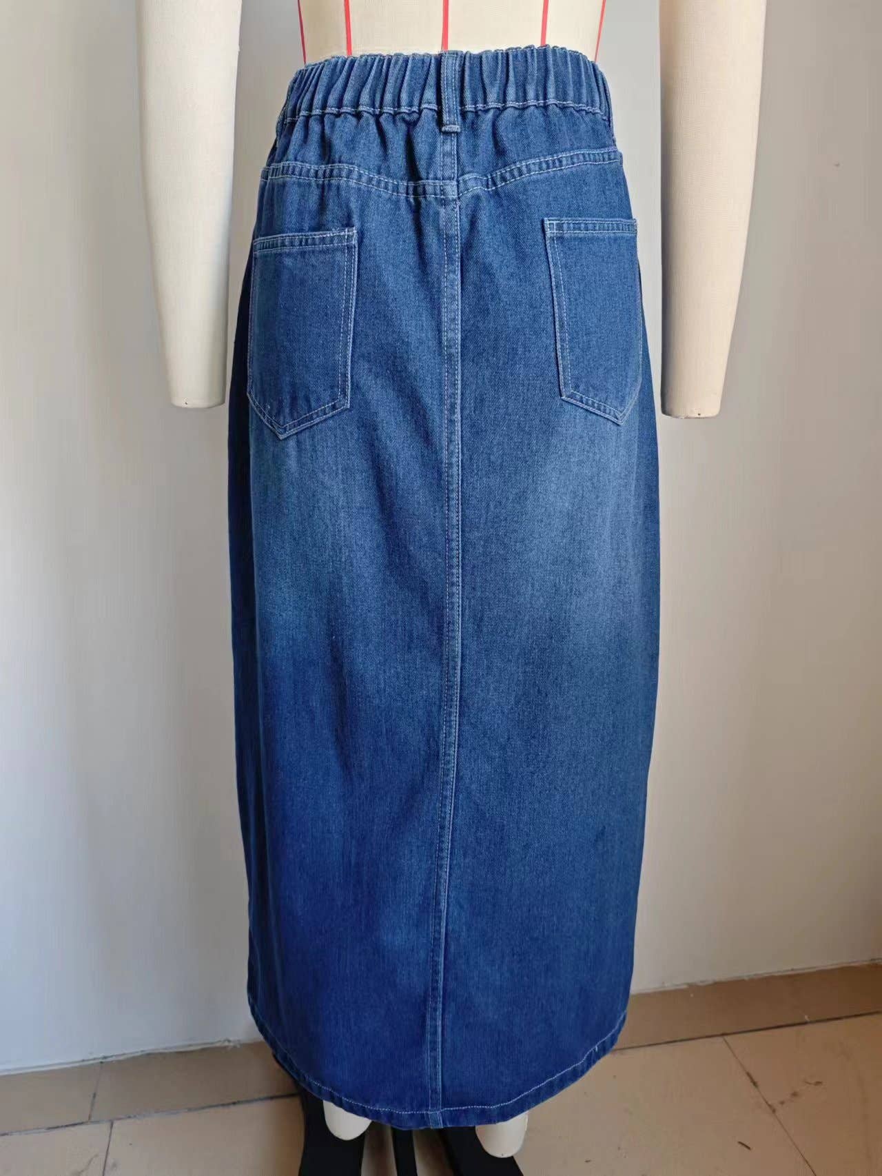 ELASTIC-WAISTED SLIT DENIM SKIRT