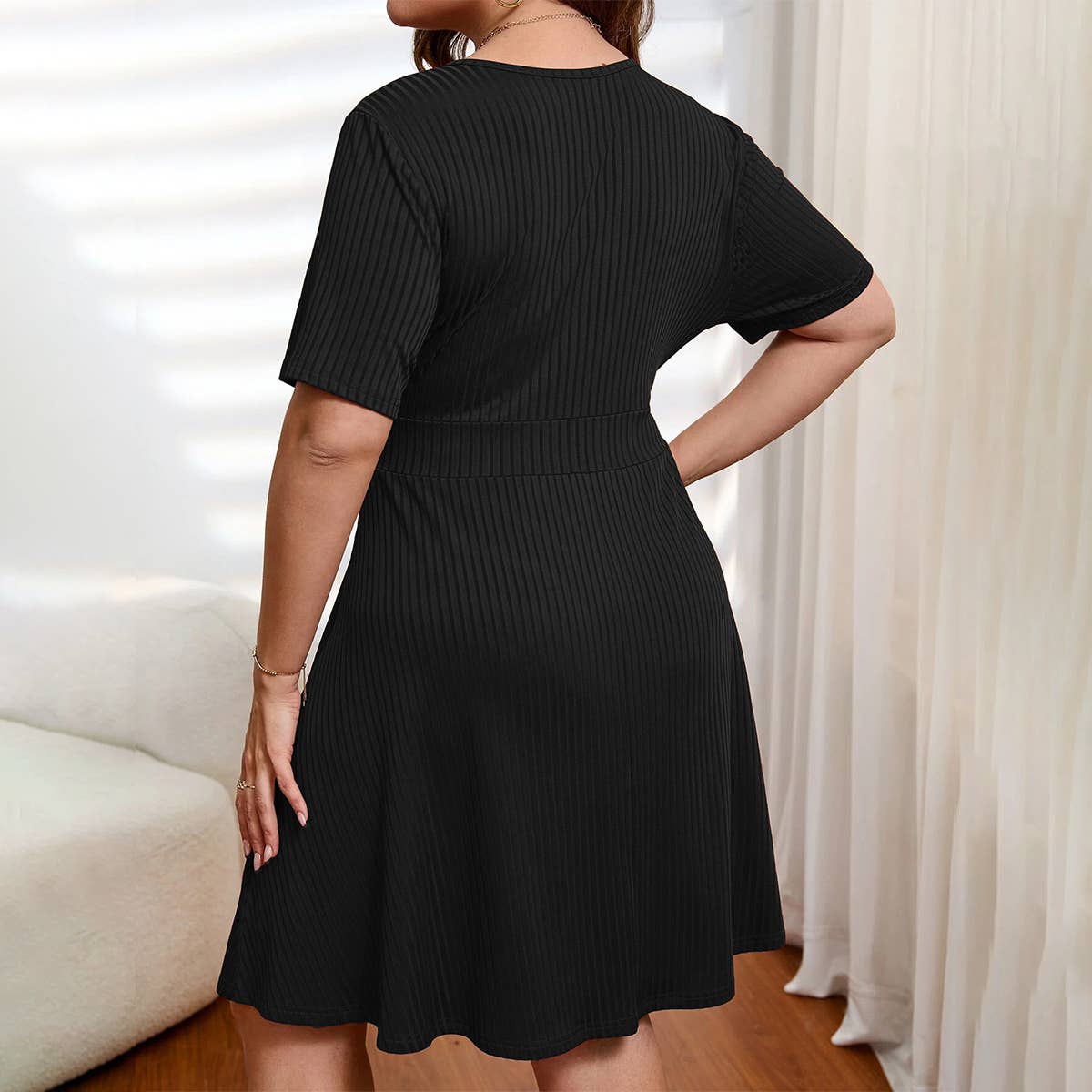 OVERSIZED SOLID COLOR KNITTED DRESS_CWDSD3322