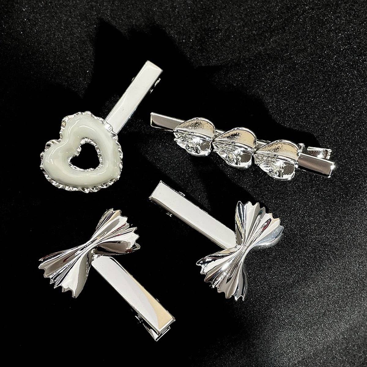 SILVER CHEESE HEART DONUT HAIRPIN DUCKBILL HAIRPIN