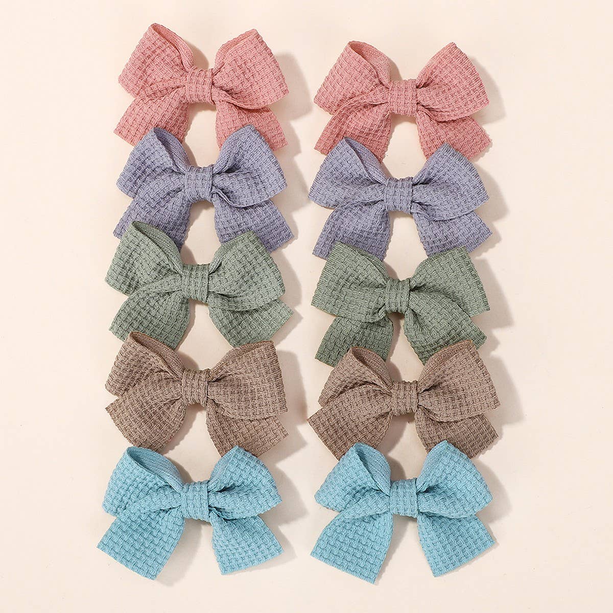 1.6" Handmade Fabric Bow Clips for Girls_CWAHA6756