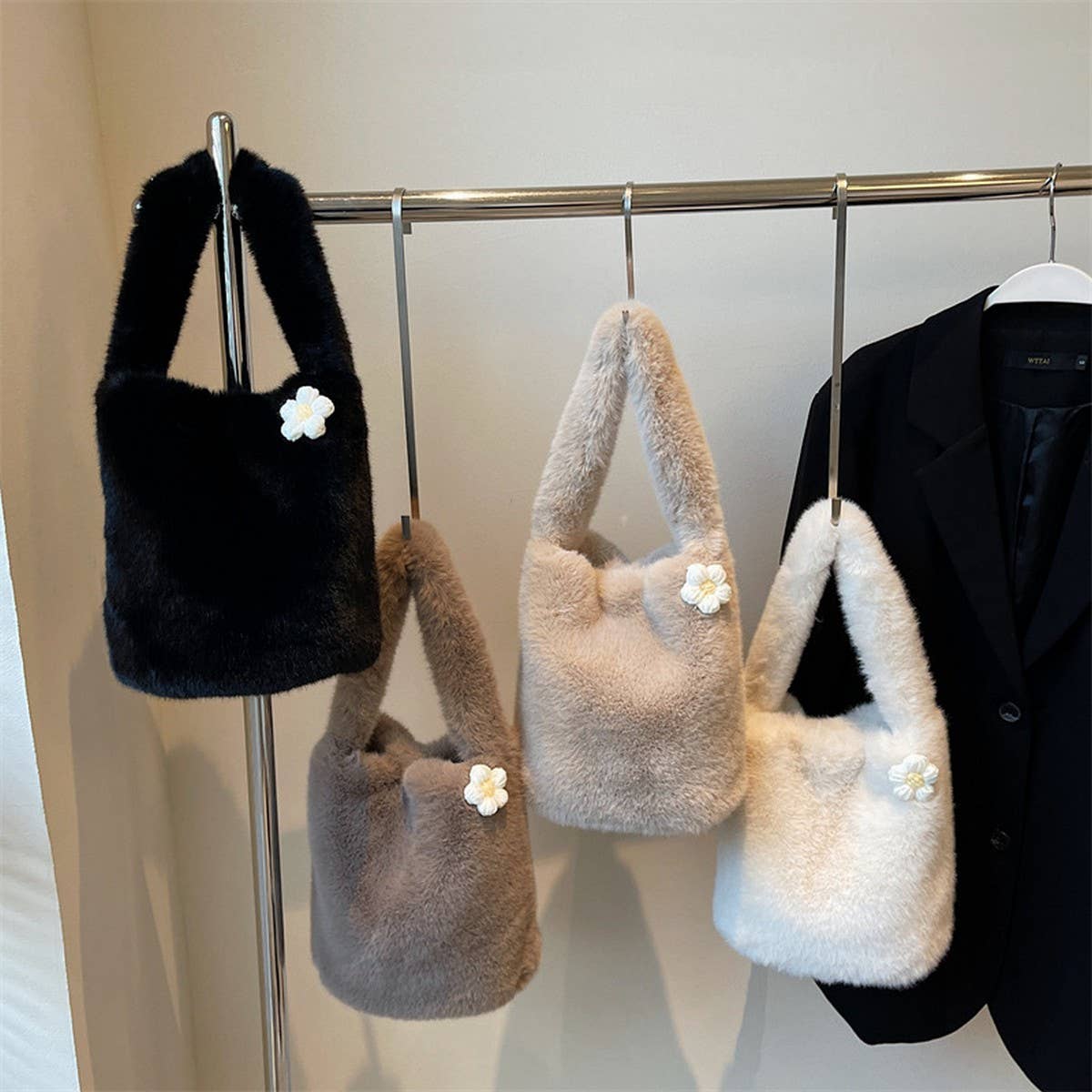 WINTER VERSATILE CASUAL SHOULDER PLUSH BAG_CWAB3947