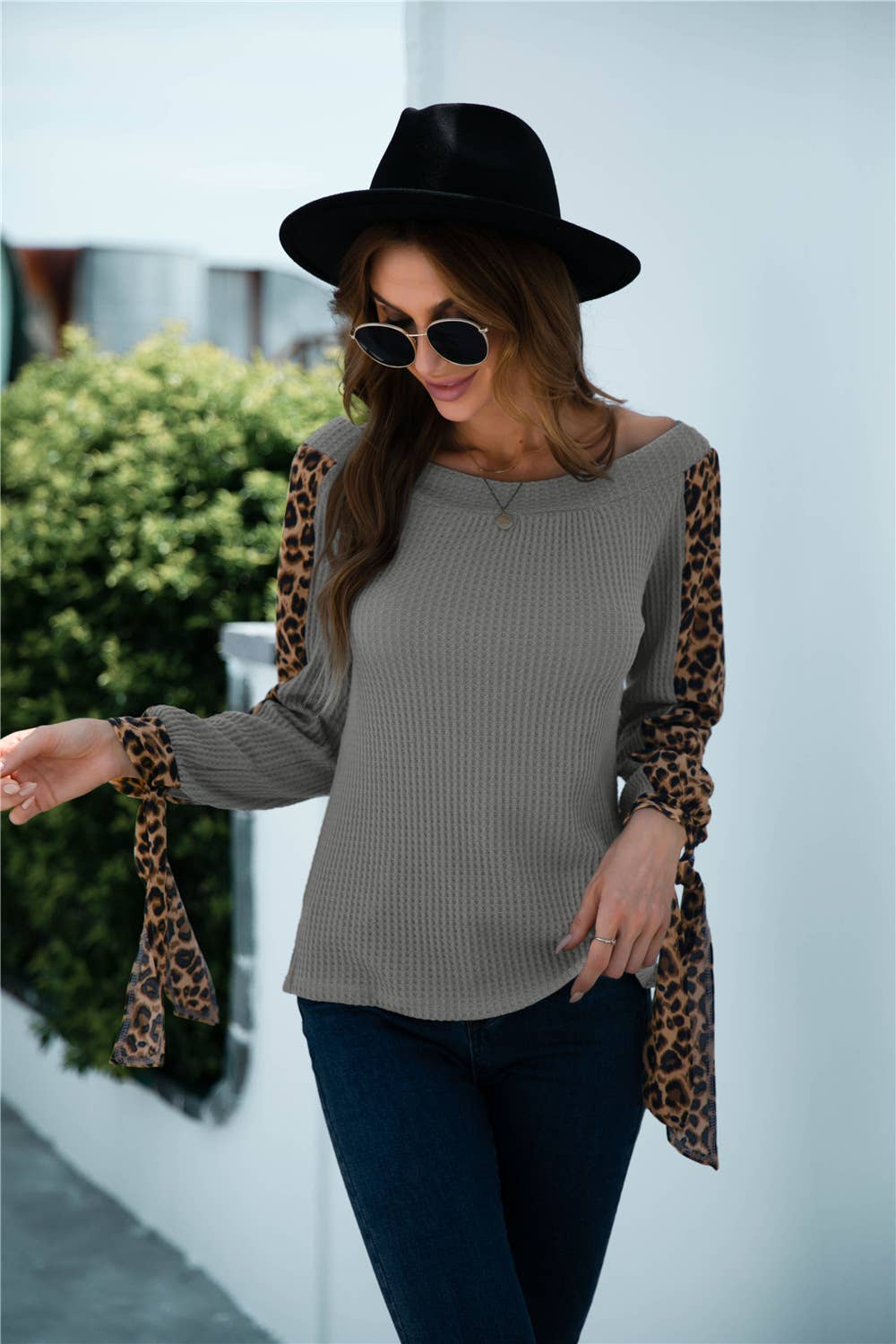 Leopard print patchwork one-shoulder knitted top