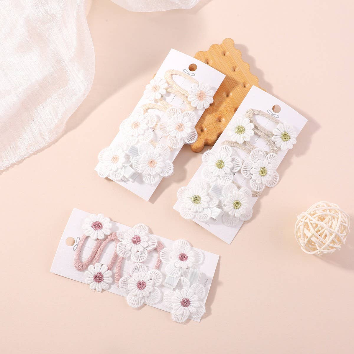 Fresh Daisy Hair Clip Set ? Handmade Fabric Clips