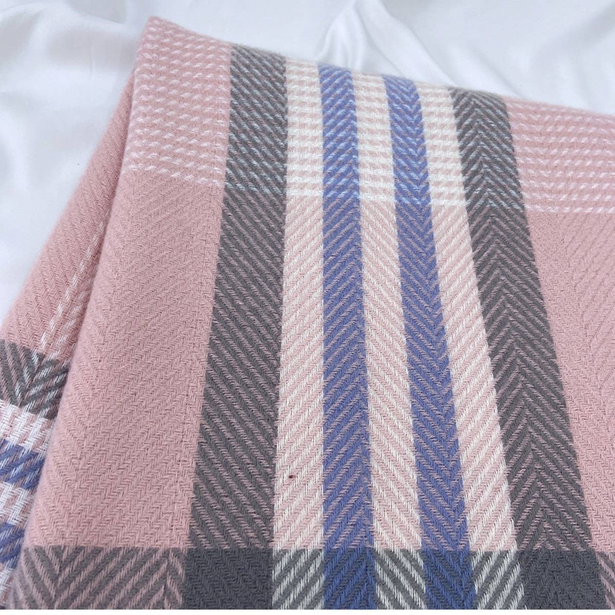 Plaid Wool-Blend Scarf ??Winter Wrap for Women_CWASC1457