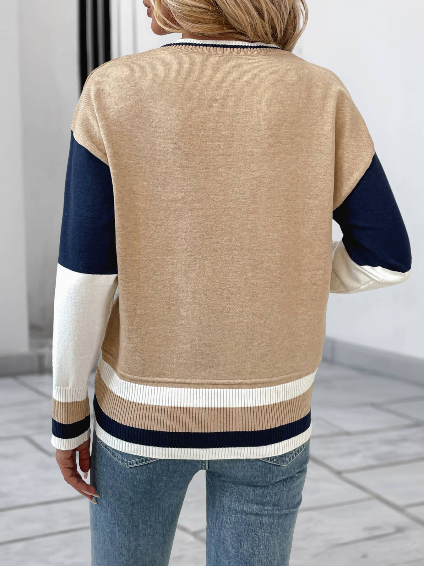 Round-neck patchwork color-blocking sweater