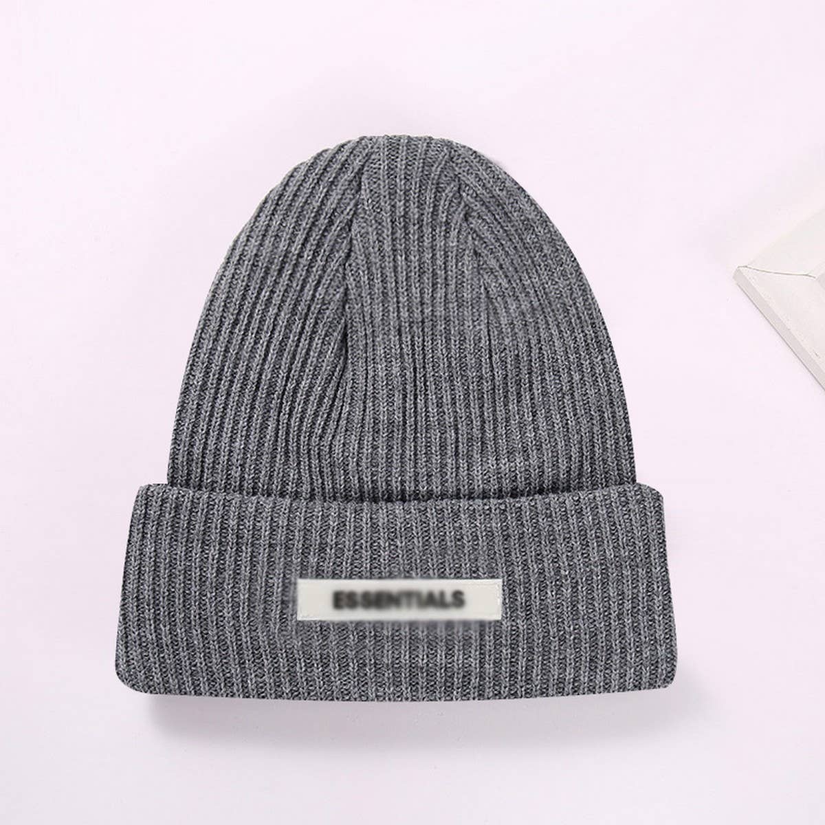 CWAH04342_ESSENTIALS LETTER PATCH KNIT BEANIE HAT