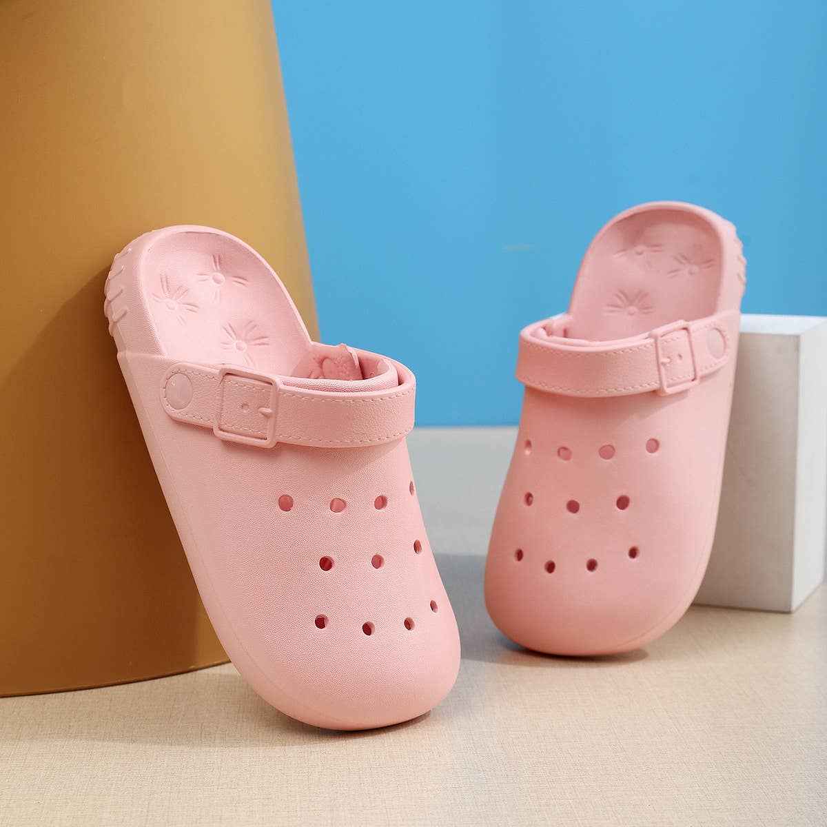 OUTDOOR CASUAL NON-SLIP HOLE SANDALS_CWSHS0643