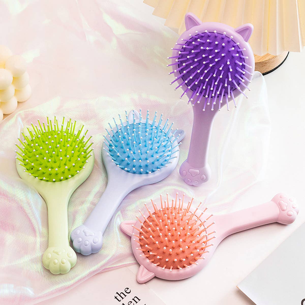 CUTE CAT CLAW HAND MASSAGE COMB
