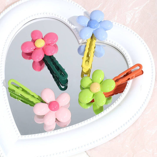 GEOMETRIC COLORFUL FLOWER HAIRPIN