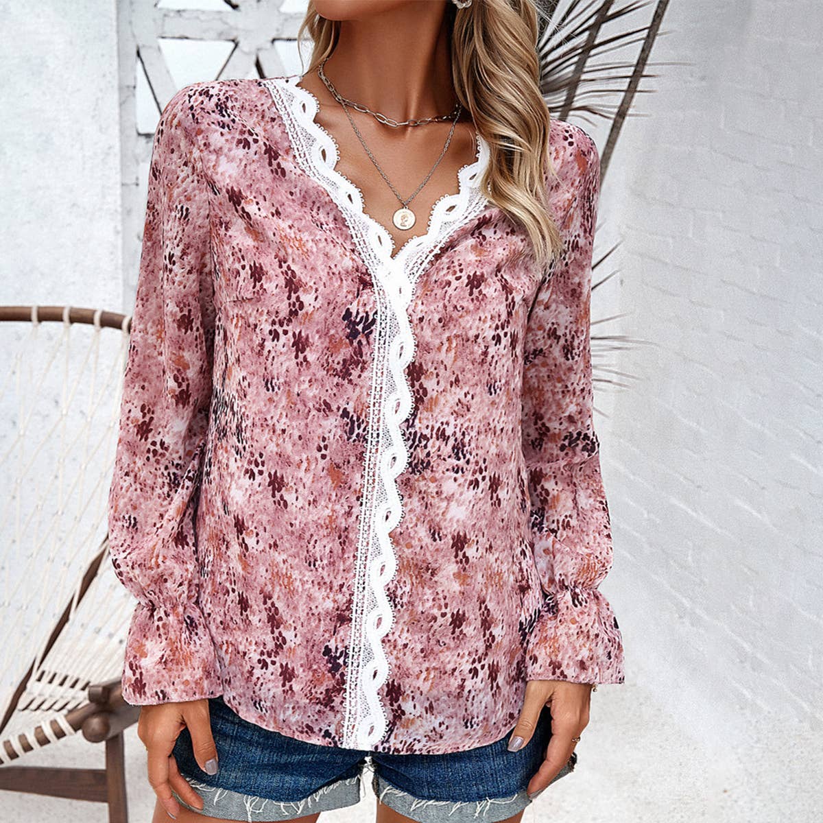 Temperament casual printed long sleeve V-neck shirt