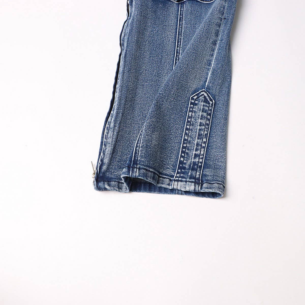 MID RISE STRAIGHT MULTI POCKET DESIGN CASUAL JEANS