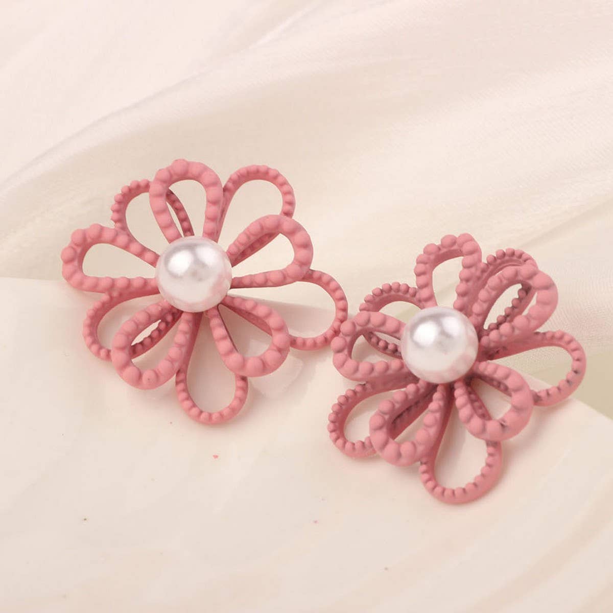 NEW SIMPLE HOLLOW FLOWER ENAMEL EARRINGS