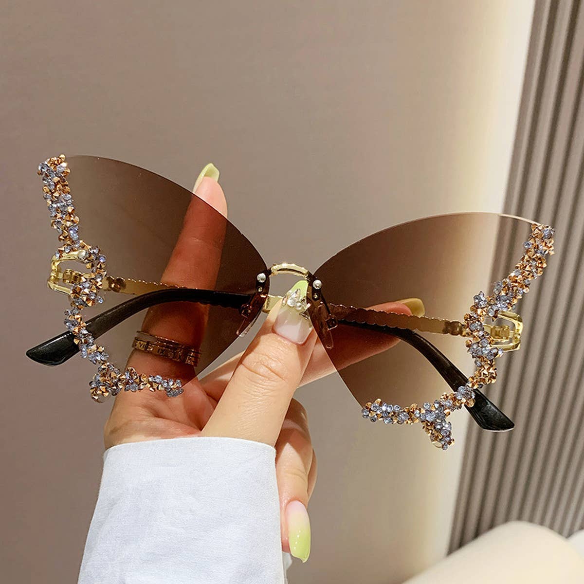 VINTAGE RHINESTONE BUTTERFLY SUNGLASSES