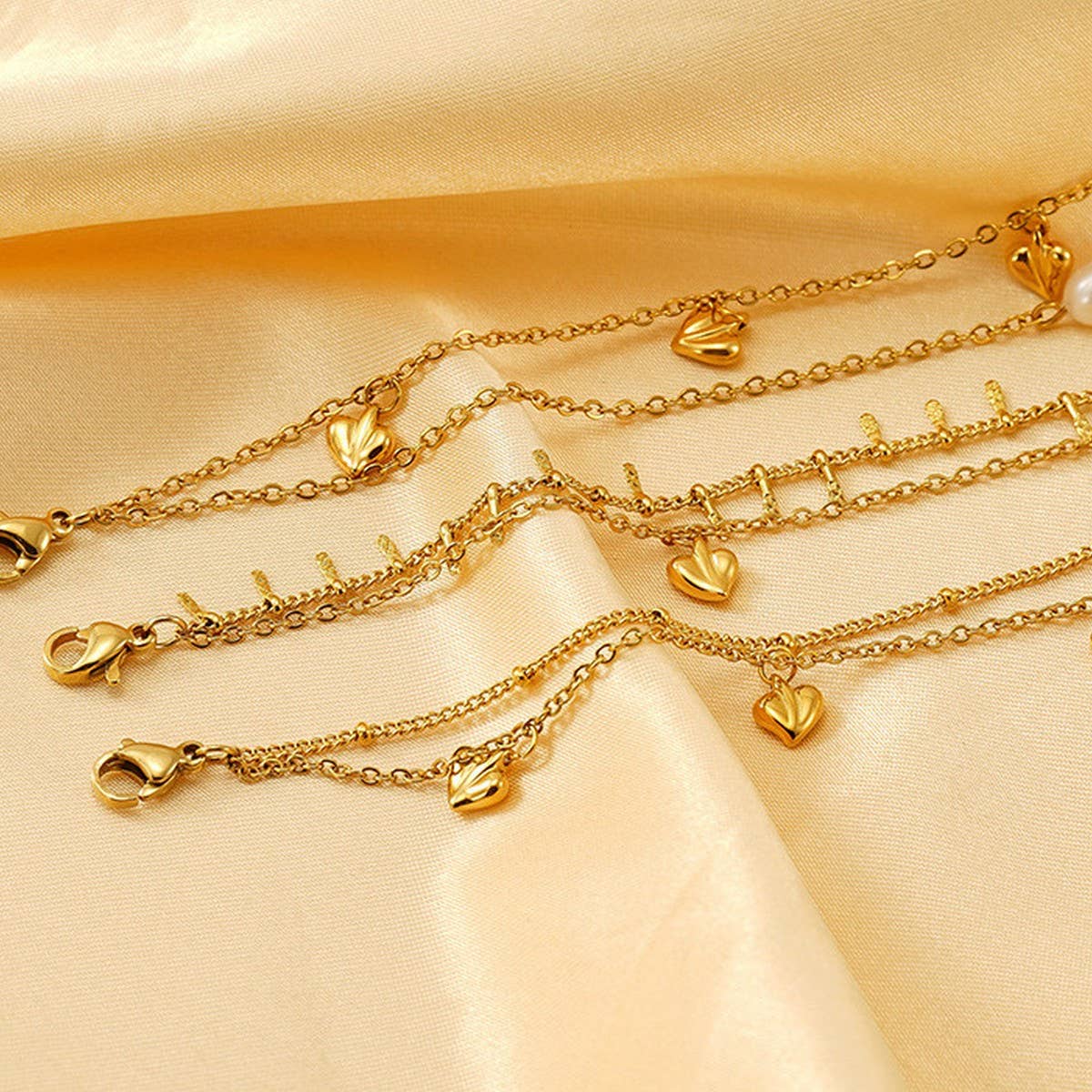 18K titanium steel bracelet with a love bracelet