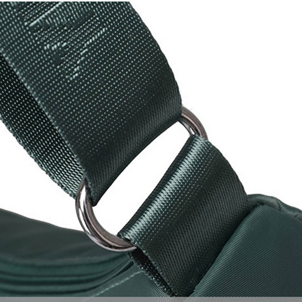 LIGHTWEIGHT WATER-REPELLENT NYLON SHOULDER BAG_CWAB3502