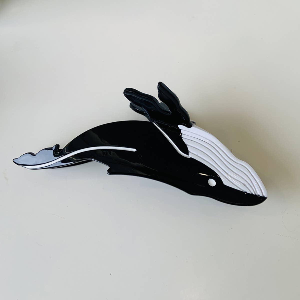 OCEAN WHALE SHELL FISH SEASHELL HAIR CLAW CLIPS_CWAHA0550