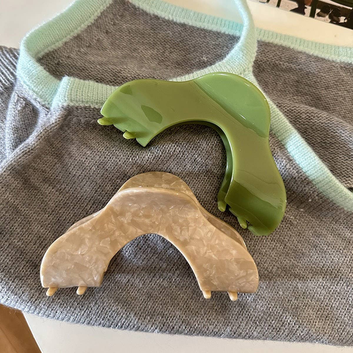 SMALL ARCHED SEMICIRCLE SIMPLE HAIRPIN_CWAHA2373