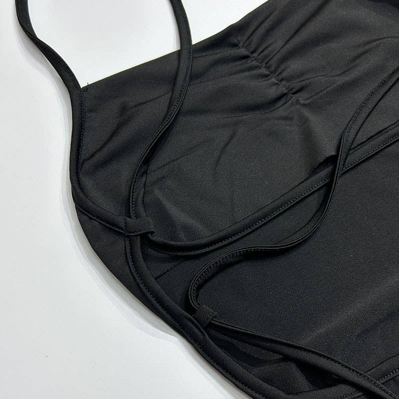 Figure-hugging, pure and body-hugging dress