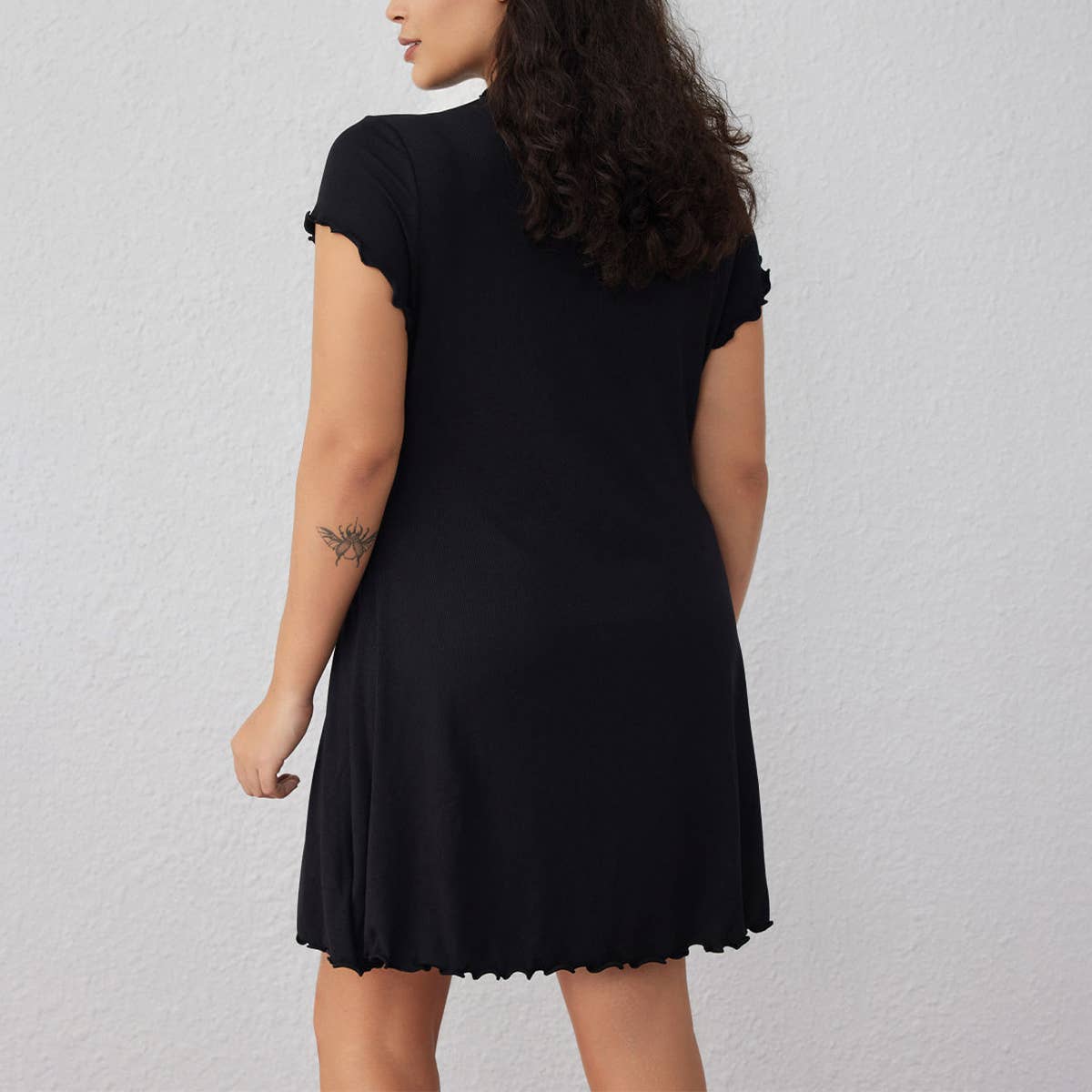 LARGE SIZE MINIMALIST AND ELEGANT KNITTED DRESS_CWDSD3319