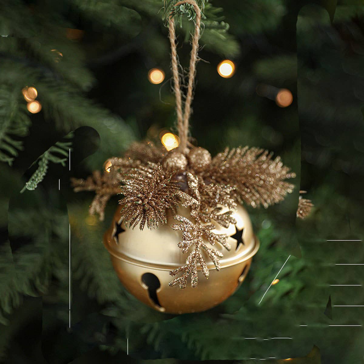 CWAG00596_CHRISTMAS PINECONE RED BERRY BELL TREE ORNAMENTS