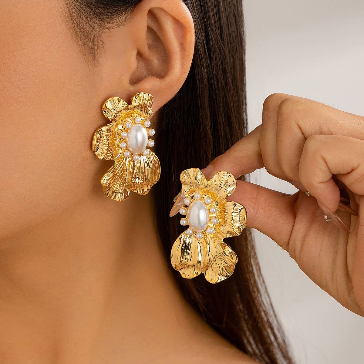 COOL AND SIMPLE RETRO FLOWER EARRINGS