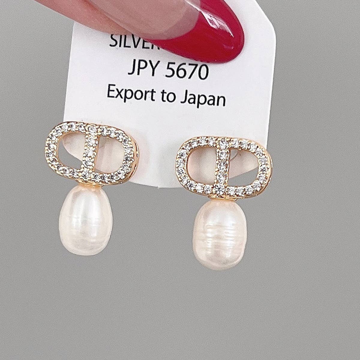 FRESHWATER PEARL PIG NOSE EARRINGS