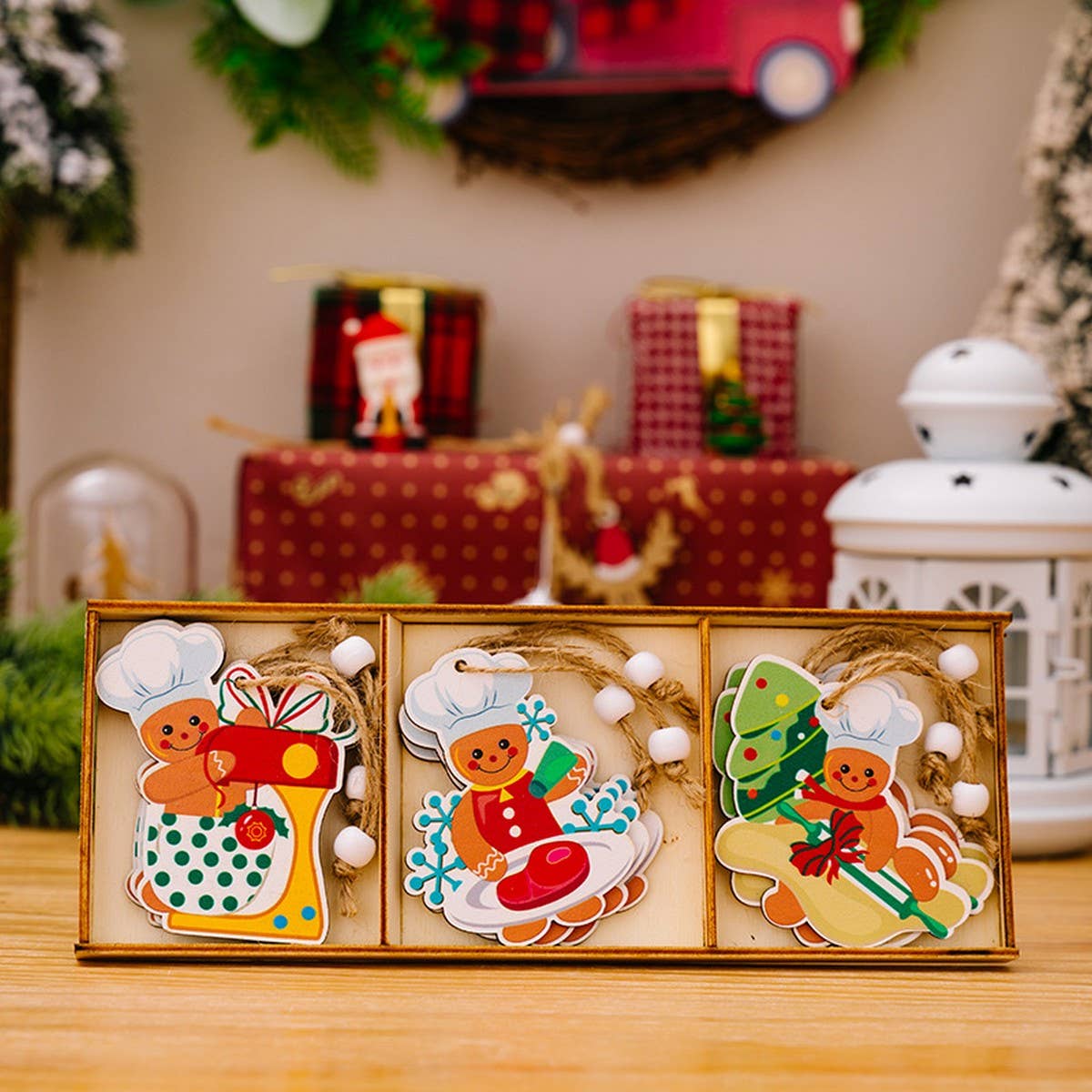 CWMM10287_CHRISTMAS WOODEN GINGERBREAD ORNAMENTS SET