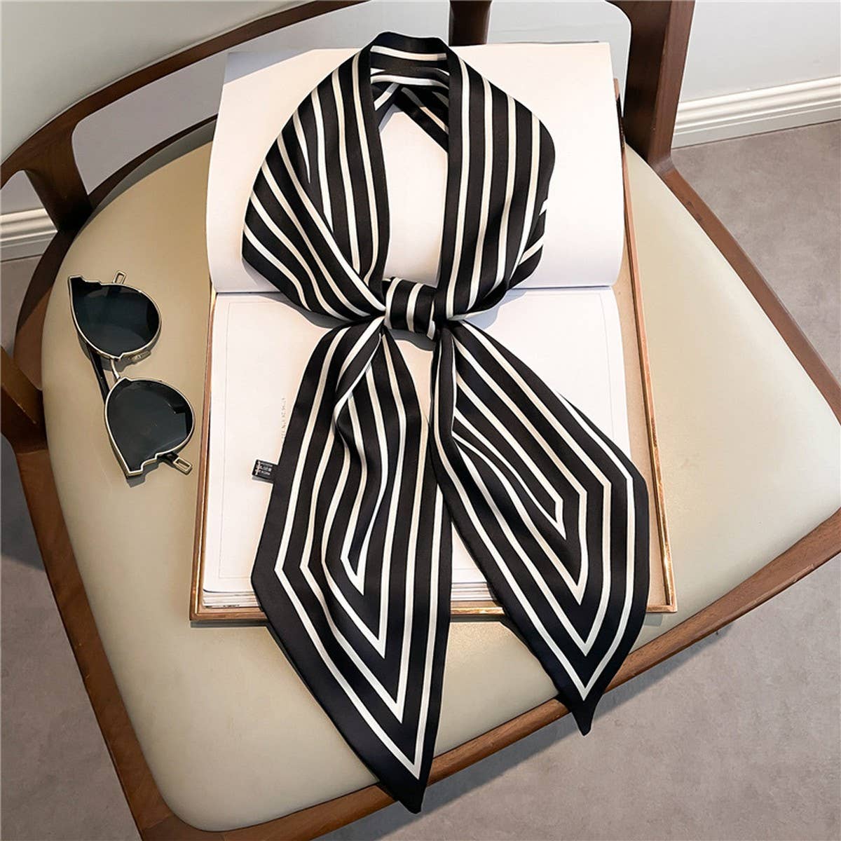 LETTER PRINT DOUBLE LAYER  HEAD SCARF