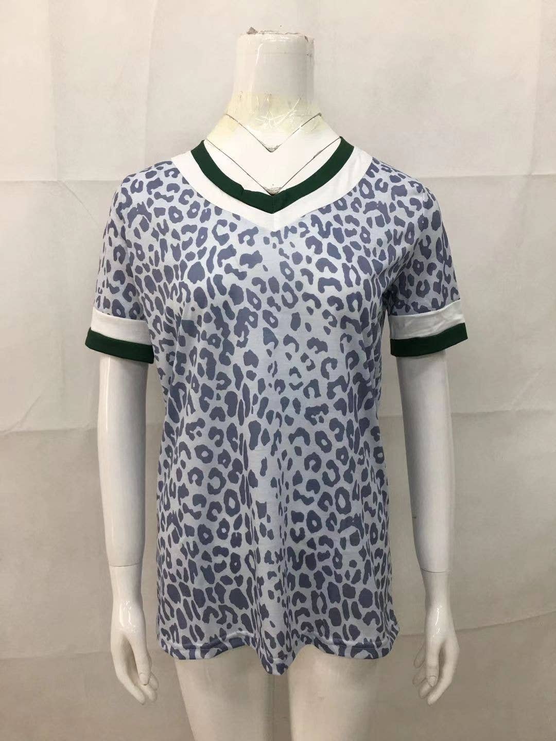 V-NECK PRINT LEOPARD T-SHIRT BLOUSE