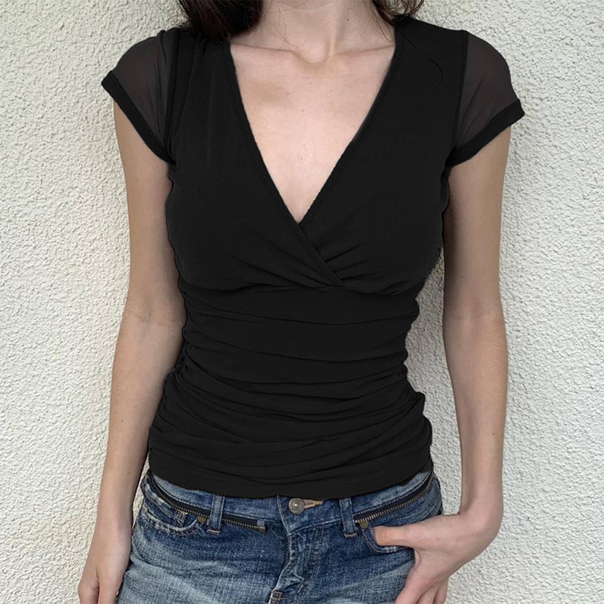 V-neck low cut twist to show bust slim top